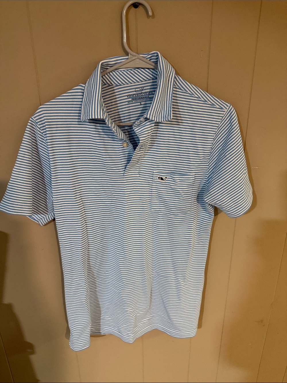Vineyard Vines Men’s Light Blue & White Striped Polo